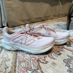 New Balance Women's Fresh Foam X 1080 V13 Running Shoe